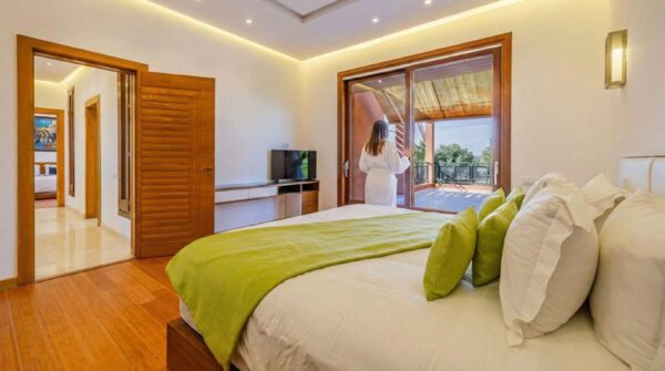 Booking: Your Stay at Mimouna Suite